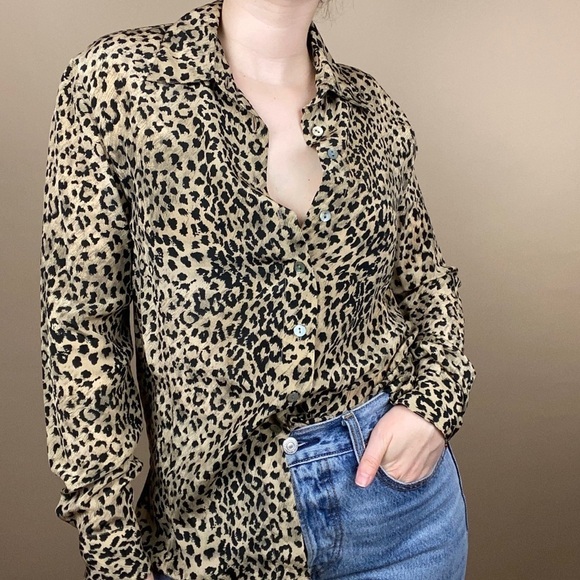 Retro Medium Flowy Loose Leopard Print Button Up Top Satiny Date Night Sexy - Picture 1 of 8